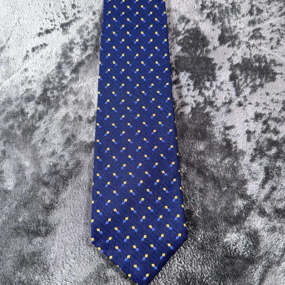 Lauren Ralph Lauren Mens Silk Tie Navy Blue Gold Geometric Herringbone USA59x3.5